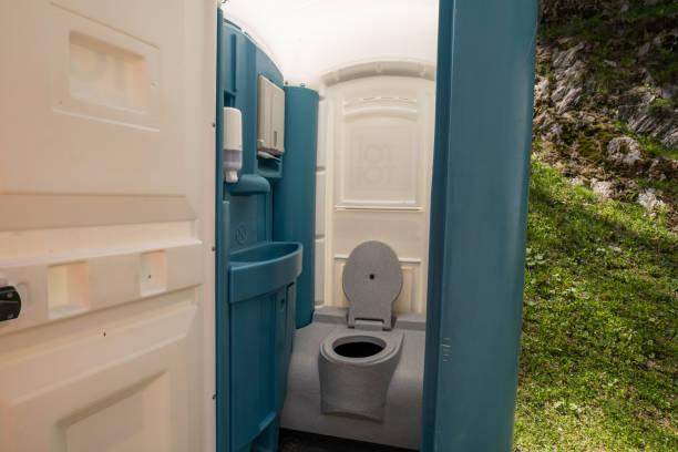 Affordable portable toilet rental in Corona, CA